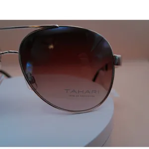 Tahari Womens Aviator Sunglasses Gold Frame Brown Gradient Lens HHTH0728-R TH527 thumbnail 2