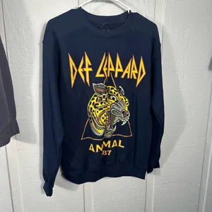 Def Leppard Animal 1987 Navy Sweatshirt Size Small NWOT thumbnail 2