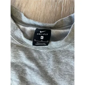 Nike Dri-FIT Gray Crewneck Sweatshirt Womens XL Just Do It Sleeve Pullover Top thumbnail 10