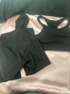Black leggings and bra set thumbnail 2