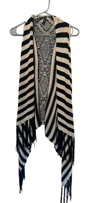 FULL TILT Black Cream Aztec Design Sleeveless Fringe Vest size Medium thumbnail 1