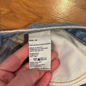 Tommy Hilfiger light wash denim jeans‎ women’s size 10 thumbnail 4