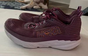 Women’s Hoka Bondi 6 Sneakers size 10.5 thumbnail 1