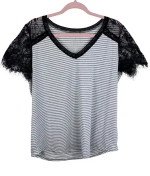 MAZIK Black Lace Trim Gray Striped‎ Lightweight V-Neck T-Shirt Size L thumbnail 1