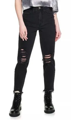 SO Black High Rise Distressed Raw Hem Ankle Length Mom Jeans Size 11/30 thumbnail 1