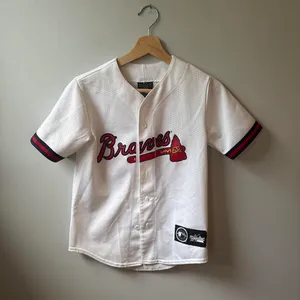 Vintage Atlanta Braves Chipper Jones #10 Jersey — Majestic Made in USA (M) thumbnail 1