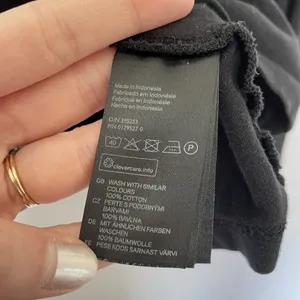 H&M women's Black Long-Sleeve‎ Henley Shirt With Button Tab Sleeves Size M thumbnail 5