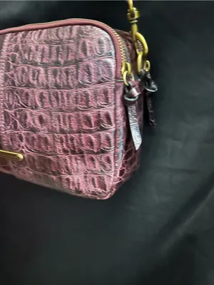 Joelle Hawkins Women’s Croc-Embossed Crossbody Bag Burgundy thumbnail 6