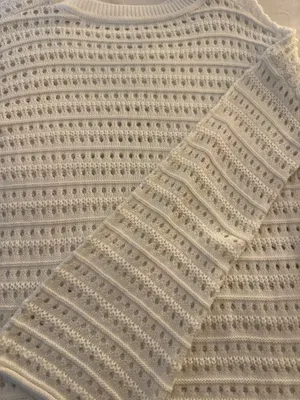 White knit sweater Size M thumbnail 2