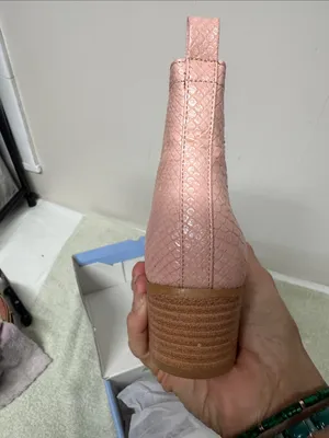 Croc thumbnail 8