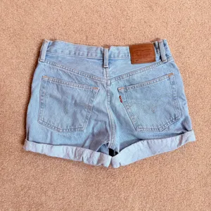 Levi’s 501 Cotton Denim Rolled Jean Shorts Light Wash Women 25 thumbnail 8