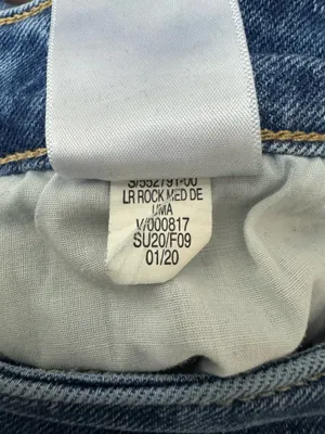 Old Navy Rockstar Low Rise Super Skinny Distressed Jeans Size 8 thumbnail 7