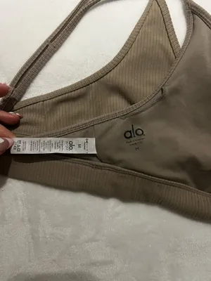 Alo Airlift Yoga Bra Intrigue Sports thumbnail 3