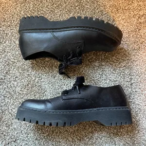Portland Hattie Black Oxford Loafer Velvet Tie Women’s‎ 9.5 Schoolgirl Trendy thumbnail 3