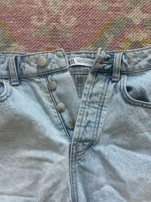 ZARA Jean Shorts High-Waisted thumbnail 3