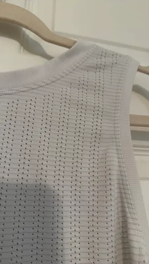 Lululemon Tank Top thumbnail 3