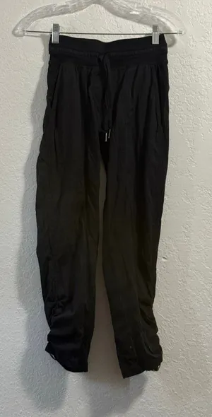 Lululemon Beyond the Studio Jogger Black Pants Women's Size 0 thumbnail 1