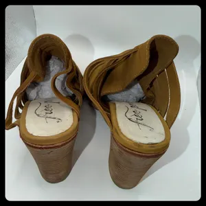 Free People Byron Brown Suede Strappy Mules Women 37 Tan Leather Block Heel Boho thumbnail 3