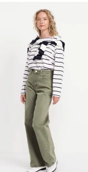 Olive Curve High Waisted Jeans thumbnail 4