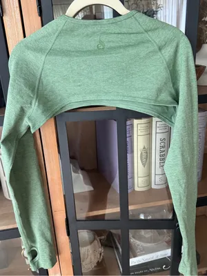Ryderwear Excel Seamless Super Cropped top long sleeve arms cover sage thumbnail 6