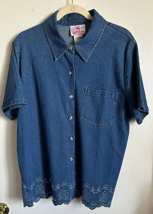 Quacker Factory Denim Shirt size L‎ thumbnail 1