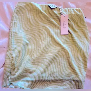 NWT green and white mini skirt thumbnail 1