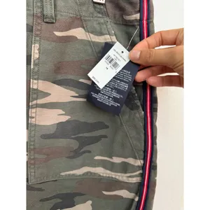 NWT Gap Camo High Waist Shorts Size 14 thumbnail 4