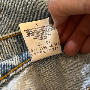 Levi's 561‎ Loose Fit Straight Leg Jeans Size 12 Light Wash Button Fly Vintage thumbnail 10