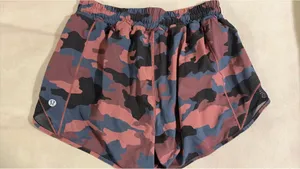 Lululemon Shorts Hotty Hot thumbnail 1