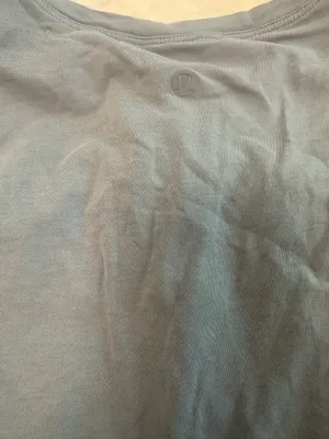 Lululemon light blu muscle tee thumbnail 2
