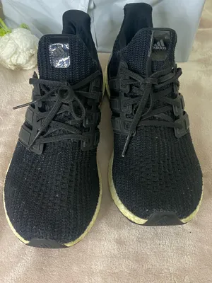 Adidas UltraBoost Mens Size 9.5 Running Shoes Core Black thumbnail 2