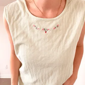 Vintage Green Tulip Embroidered Tank Top thumbnail 4