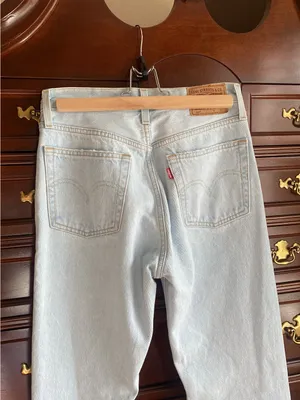 Levi’s light wash jeans size W 25 L30 thumbnail 6