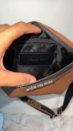 Michael Kors Cooper Small Leather Belt Bag thumbnail 3