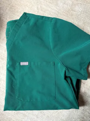 FIGS Scrubs Set thumbnail 1