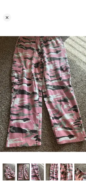 Gas Co | y2k pink & gray camo cargo style sweatpants thumbnail 2