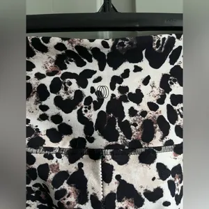 Balance Collection aka Marika High Rise Tummy Control Legging Sz L Leopard Print thumbnail 3