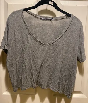 Brandy Melville Crop Top thumbnail 1