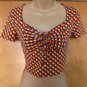 Forever 21 crop top thumbnail 1