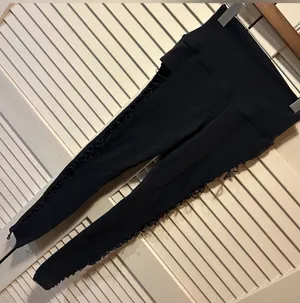 Alo Yoga Highline Lace Up Leggings Black Women’s Size Small thumbnail 4