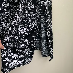 Diane Von Furstenburg DVF Concepts Graphic Floral Maxi Skirt (L) Black & White thumbnail 3