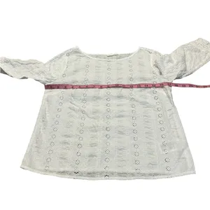 GAP white eyelet blouse with cropped sleeves thumbnail 3