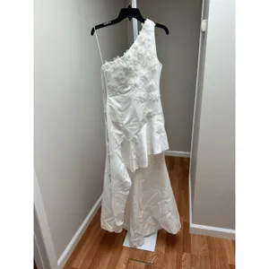 Elliatt Thalia Gown in Ivory White Size Small thumbnail 5