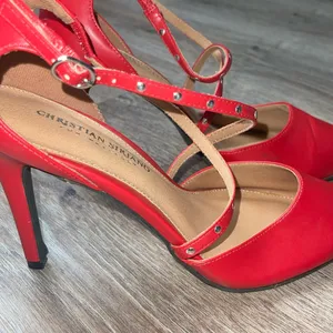 Christian Siriano Red Strappy Heels Size 9 thumbnail 7