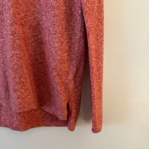 Old Navy Red Marled Sweater Classic V-Neck thumbnail 2