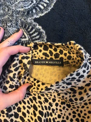 Brandy Melville Leopard Turtleneck Long Sleeve thumbnail 3