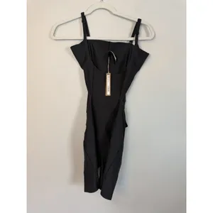 SKIMS Body Core Sculpt Open-Back Mid-Thigh Bodysuit Black Sz L NWT $94 thumbnail 2
