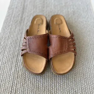Vintage 90s Thom McAn Brown Leather Lug Sole Slides Sandals Size 7.5 thumbnail 11