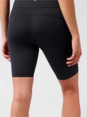 Athleta Ultimate Stash Pocket Shorts in black size large thumbnail 1