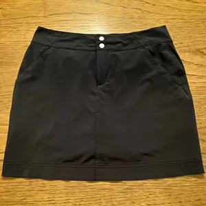 Kate Lord Women's Black Athletic Skort Golf/Tennis/Pickleball Size 4 thumbnail 1